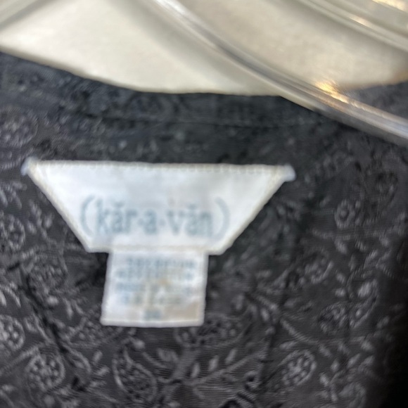 Kar a van black vest vintage size medium p2p 18-1/2 24”length embroidered. - Picture 4 of 6